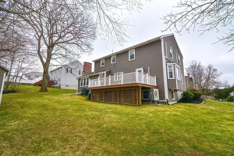 Exterior - 21 Ida Rd, Worcester, MA 01604 photo 5 of 8
