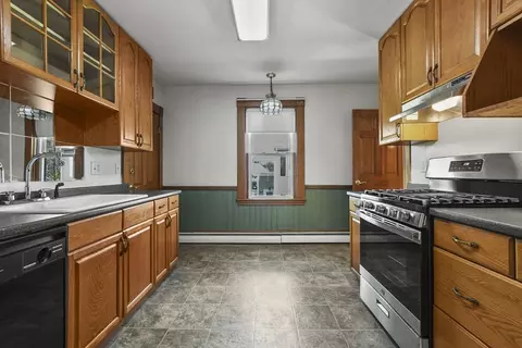 Kitchen - 52 Conant St, Danvers, MA 01923 photo 5 of 7