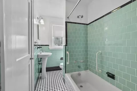 Bath - 52 Conant St, Danvers, MA 01923 photo 1 of 3