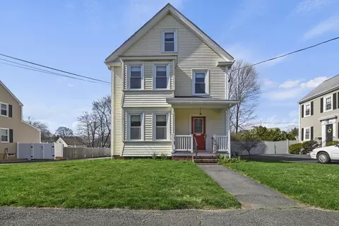 52 Conant St, Danvers, MA 01923