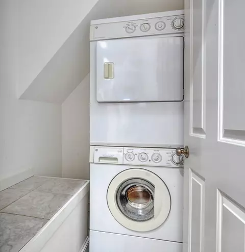 809 E 5th St, Boston, MA 02127 photo 11