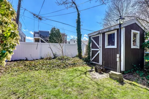 809 E 5th St, Boston, MA 02127 photo 34