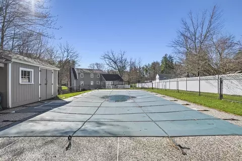 Exterior - 10 Cedar Cir, Townsend, MA 01469 photo 11 of 13