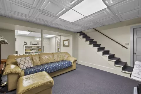 Living - 10 Cedar Cir, Townsend, MA 01469 photo 5 of 5