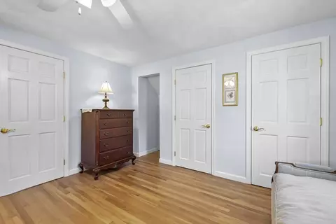 Bedroom - 10 Cedar Cir, Townsend, MA 01469 photo 3 of 6