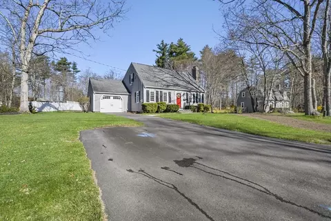 Exterior - 10 Cedar Cir, Townsend, MA 01469 photo 13 of 13