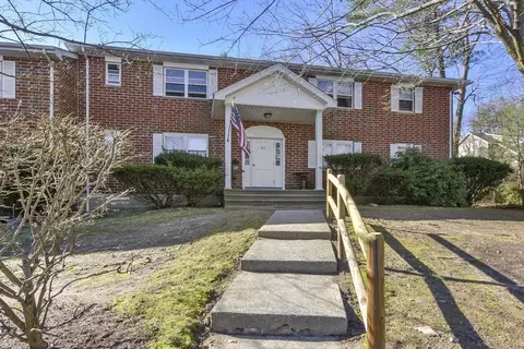 147 Litchfield Pines Dr #C, Leominster, MA 01453