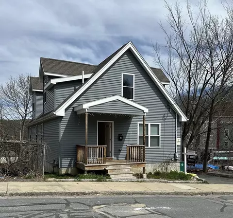 22 Plymouth St, Fitchburg, MA 01420