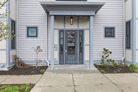 130 Coleridge St #PH8, Boston, MA 02128