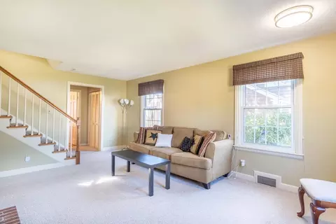 Living - 21 Weymouth St, Springfield, MA 01108 photo 6 of 7