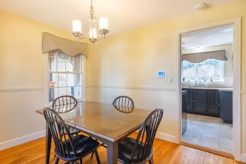 Dining - 21 Weymouth St, Springfield, MA 01108 photo 1 of 1