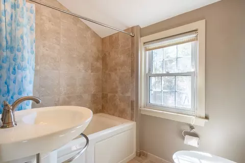 Bath - 21 Weymouth St, Springfield, MA 01108 photo 2 of 2