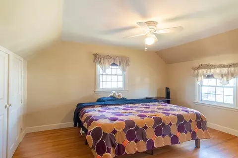 Bedroom - 21 Weymouth St, Springfield, MA 01108 photo 4 of 5