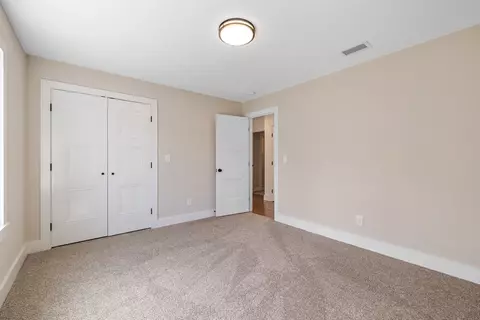 Bedroom - 20 Pine Hill Rd, Worcester, MA 01604 photo 5 of 5