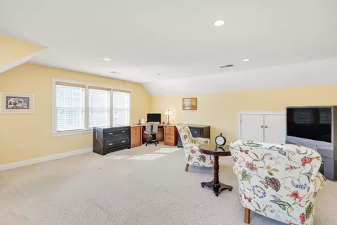 Living - 24 Chesley Rd, Barnstable, MA 02648 photo 8 of 9