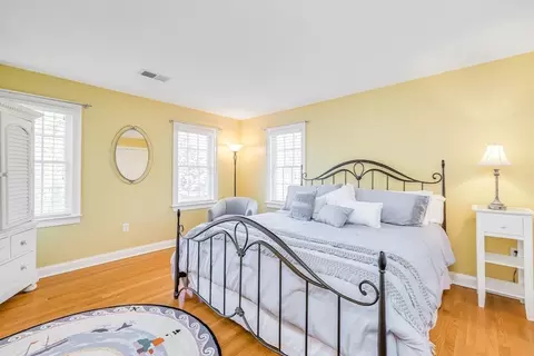 Bedroom - 24 Chesley Rd, Barnstable, MA 02648 photo 3 of 7