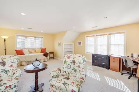 Living - 24 Chesley Rd, Barnstable, MA 02648 photo 7 of 9