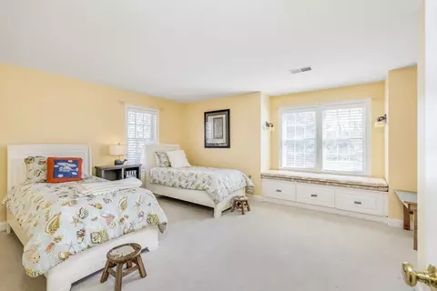 Bedroom - 24 Chesley Rd, Barnstable, MA 02648 photo 4 of 7