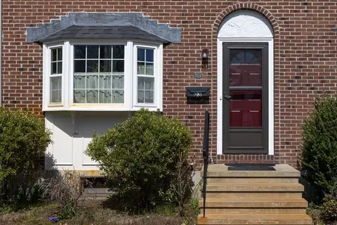 399 Pond St #D3, Braintree, MA 02184
