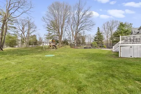 Exterior - 264 South St, Hingham, MA 02043 photo 5 of 9
