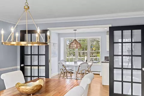 Dining - 264 South St, Hingham, MA 02043 photo 5 of 5