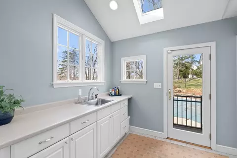 Other - 264 South St, Hingham, MA 02043 photo 2 of 7