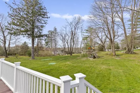 Exterior - 264 South St, Hingham, MA 02043 photo 9 of 9