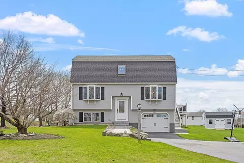 692 Rogers St, Tewksbury, MA 01876
