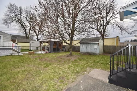 Exterior - 89 Saint James Blvd, Springfield, MA 01104 photo 7 of 8