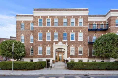 Exterior - 4 Ransom Rd #4, Boston, MA 02135 photo 1 of 2