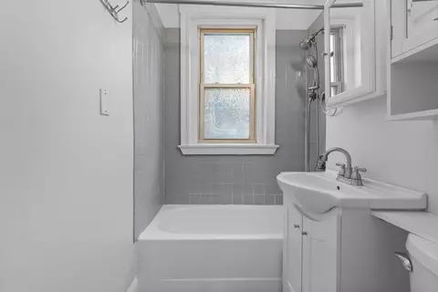 Bath - 4 Ransom Rd #4, Boston, MA 02135 photo 1 of 1