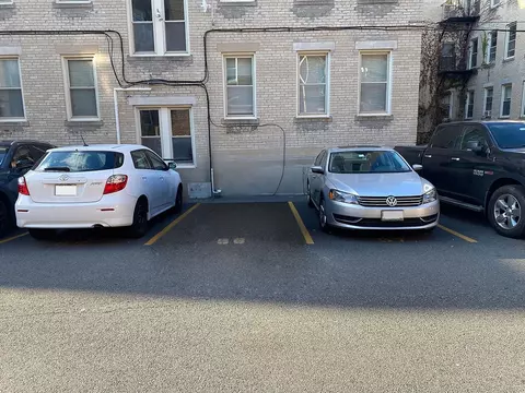 Exterior - 4 Ransom Rd #4, Boston, MA 02135 photo 2 of 2
