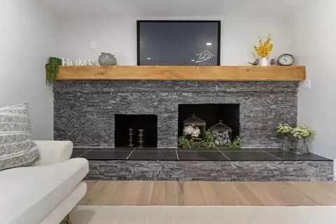 Living - 103 Lincoln Rd, Sutton, MA 01590 photo 5 of 6