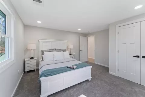 Bedroom - 103 Lincoln Rd, Sutton, MA 01590 photo 3 of 6