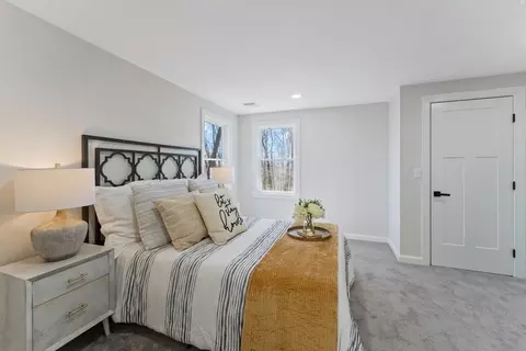 Bedroom - 103 Lincoln Rd, Sutton, MA 01590 photo 5 of 6