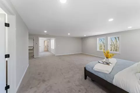 Living - 103 Lincoln Rd, Sutton, MA 01590 photo 6 of 6