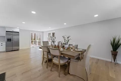 Dining - 103 Lincoln Rd, Sutton, MA 01590 photo 1 of 1