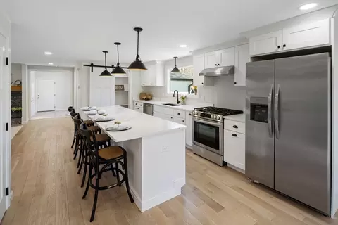 Kitchen - 103 Lincoln Rd, Sutton, MA 01590 photo 7 of 7