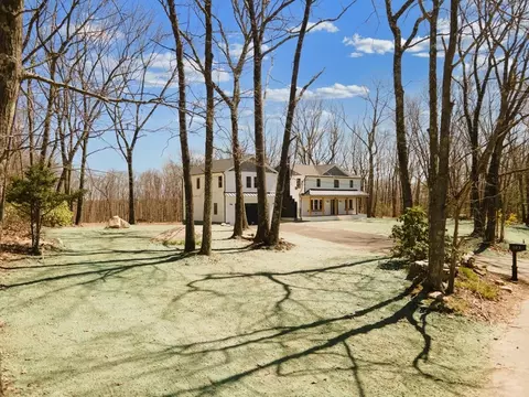 View/Area - 103 Lincoln Rd, Sutton, MA 01590 photo 1 of 1