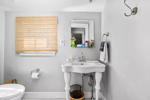 Bath - 24-26 West St, Hingham, MA 02043 photo 1 of 4