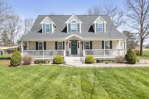 53 Leisure Ln, Taunton, MA 02718