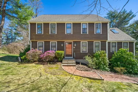 51 Outlook Rd, Marshfield, MA 02050