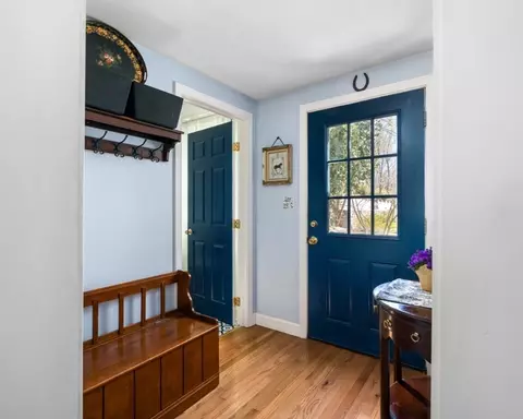 Entry Way - 29 Simmons Rd, Hingham, MA 02043 photo 4 of 4