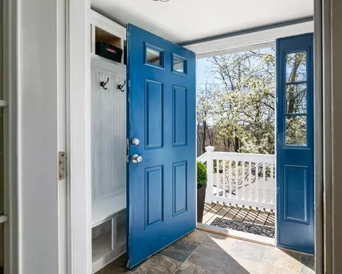 Entry Way - 29 Simmons Rd, Hingham, MA 02043 photo 1 of 4