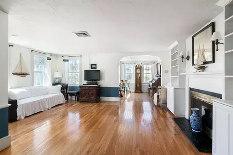 Living - 29 Simmons Rd, Hingham, MA 02043 photo 1 of 1