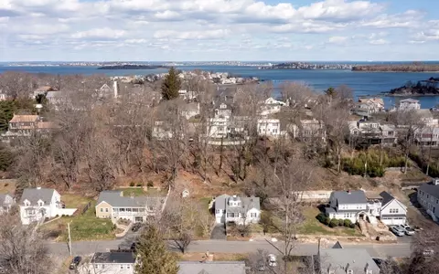 View/Area - 29 Simmons Rd, Hingham, MA 02043 photo 2 of 2