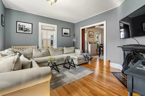 92-92 A Oakton Ave, Boston, MA 02122