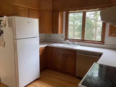 Kitchen - 344 E Hadley Rd, Amherst, MA 01002 photo 1 of 2
