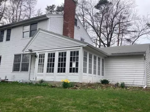 Exterior - 344 E Hadley Rd, Amherst, MA 01002 photo 4 of 5