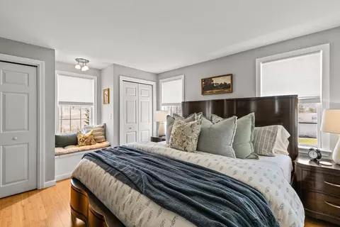 Bedroom - 255 Shootflying Hill Rd, Barnstable, MA 02668 photo 2 of 8